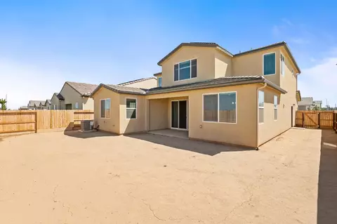 Exterior - 2442 N Harken Way, Clovis, CA 93619 photo 2 of 11