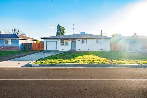 5750 E Ashlan Ave, Fresno, CA 93727