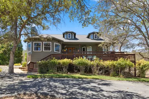 30030 Horseshoe Dr, Coarsegold, CA 93614