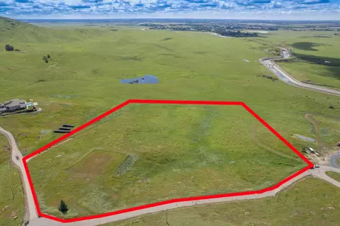 5 Summit Mountain Rd, Clovis, CA 93619