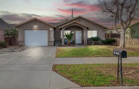718 S D St, Madera, CA 93638 photo 1