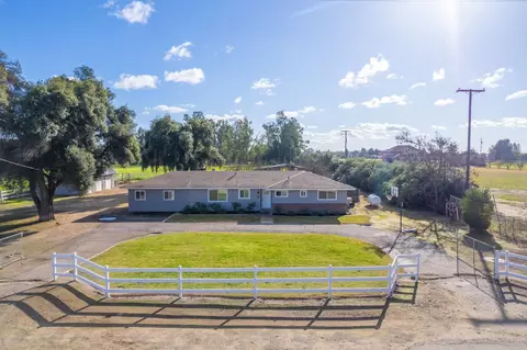 5187 E Behymer Ave, Clovis, CA 93619