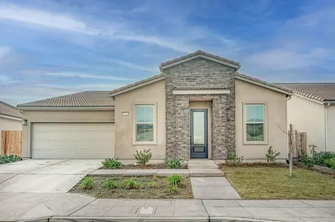 7153 E Harvard Ave, Fresno, CA 93737