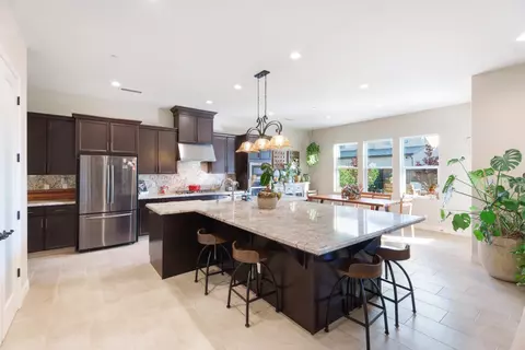 Kitchen - 822 Overstone Ave, Madera, CA 93636 photo 3 of 4