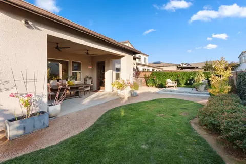 Exterior - 822 Overstone Ave, Madera, CA 93636 photo 1 of 9
