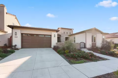 Exterior - 822 Overstone Ave, Madera, CA 93636 photo 8 of 9