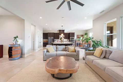 Living - 822 Overstone Ave, Madera, CA 93636 photo 5 of 5