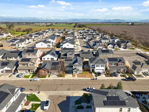 View/Area - 2715 Las Rosas Ave, Clovis, CA 93619 photo 12 of 16