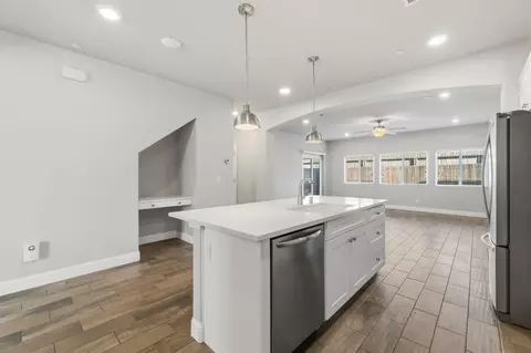 Entry Way - 2715 Las Rosas Ave, Clovis, CA 93619 photo 4 of 8