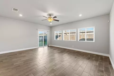 Living - 2715 Las Rosas Ave, Clovis, CA 93619 photo 7 of 7