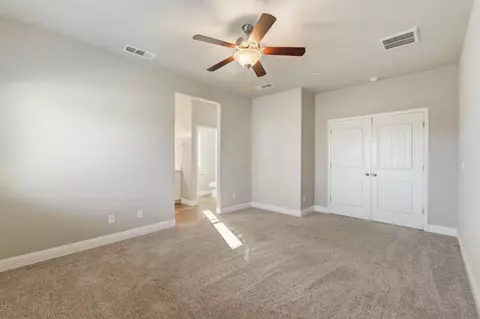 Bedroom - 2715 Las Rosas Ave, Clovis, CA 93619 photo 6 of 10