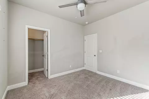Bedroom - 2715 Las Rosas Ave, Clovis, CA 93619 photo 8 of 10