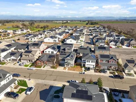 View/Area - 2715 Las Rosas Ave, Clovis, CA 93619 photo 13 of 16