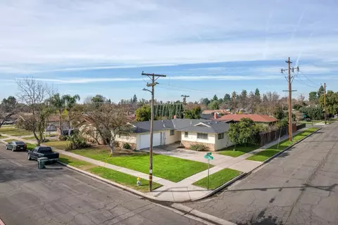 3955 N Tollhouse Rd, Fresno, CA 93726
