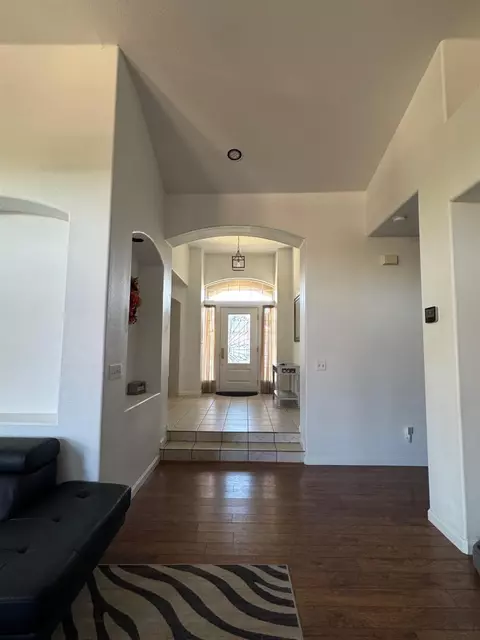 Entry Way - 2691 Morris Ave, Clovis, CA 93611 photo 3 of 5