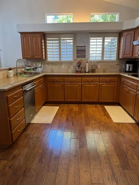 Kitchen - 2691 Morris Ave, Clovis, CA 93611 photo 2 of 2