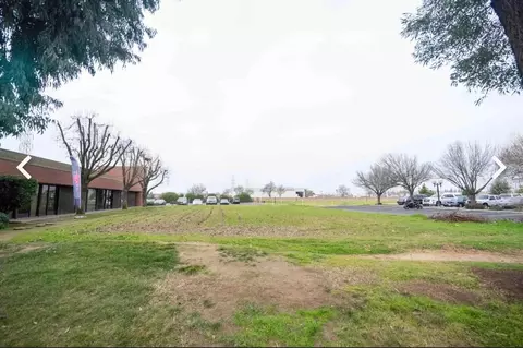 3477 W Shaw Ave #101, Fresno, CA 93711