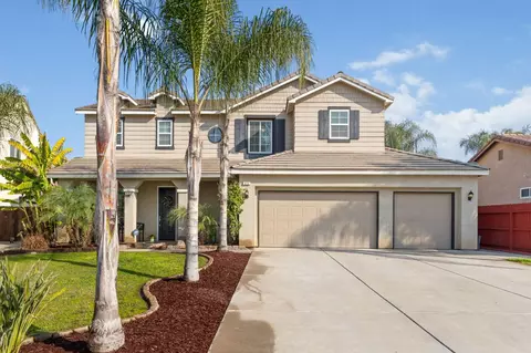 923 Ryan Ave, Clovis, CA 93611