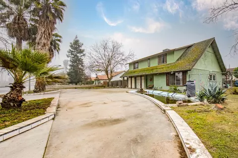 14531 W Kearney Blvd, Kerman, CA 93630