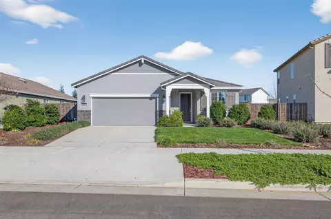 2431 Creekview Dr, Merced, CA 95340