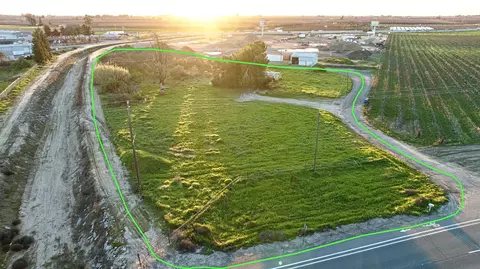 3993 S Golden State Blvd, Selma, CA 93662