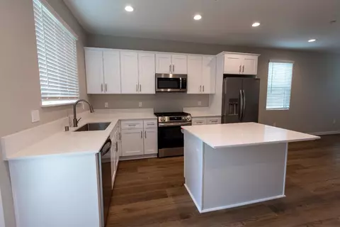 Kitchen - 768 Laina Ave, Madera, CA 93636 photo 1 of 2