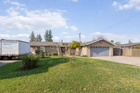 2527 S Linda Vista St, Visalia, CA 93277