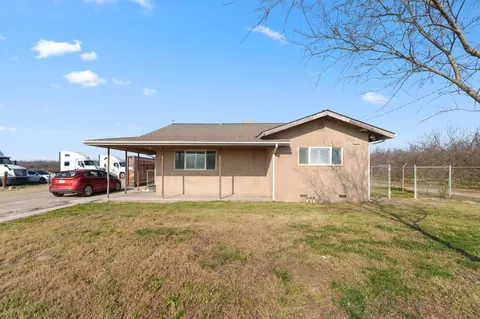 3708 W North Ave, Fresno, CA 93706