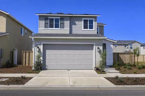 794 Lauren Ave, Madera, CA 93636