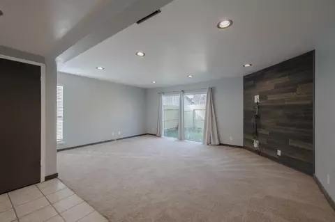 4875 N Backer Ave #141, Fresno, CA 93726