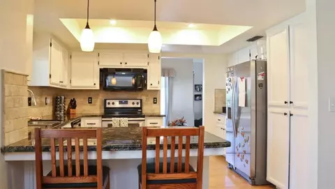 Kitchen - 344 Mckelvy Ave, Clovis, CA 93611 photo 1 of 4