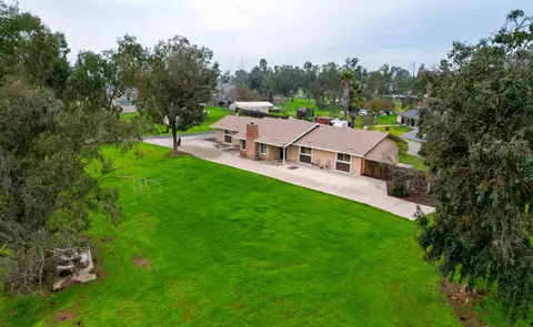 16026 Karen Rd, Madera, CA 93636