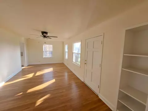 2219 E Cambridge Ave, Fresno, CA 93703