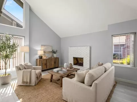 381 E Nees #122, Fresno, CA 93720