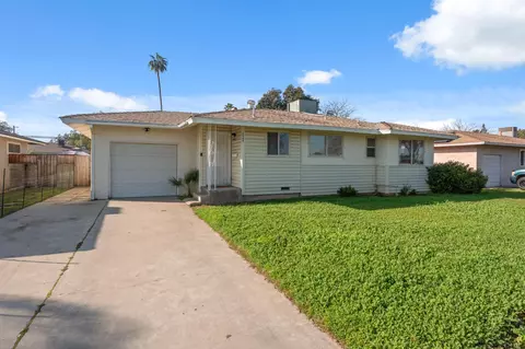 3939 N Pleasant Ave, Fresno, CA 93705