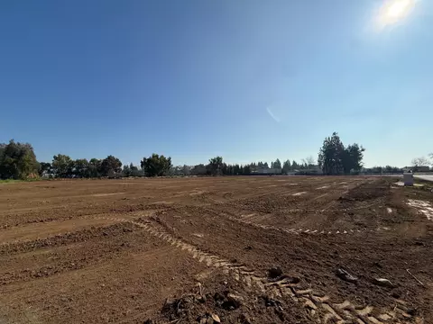 1 Locan Ave And Alluvial Ave, Clovis, CA 93619 photo 4