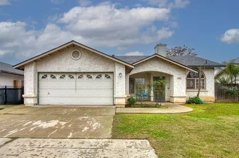 4892 E Grove Ave, Fresno, CA 93725