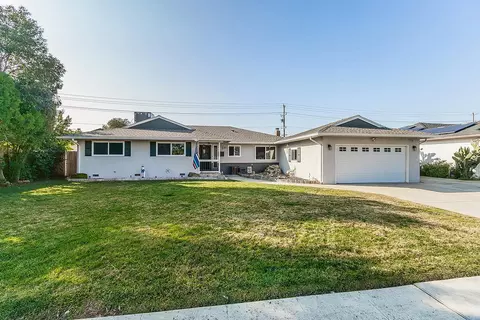 5499 N Bond St, Fresno, CA 93710