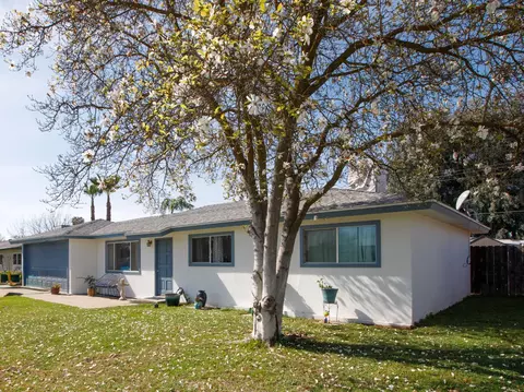 4069 N Sunnyside Ave, Fresno, CA 93727