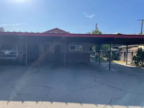 408 S Woodrow Ave, Fresno, CA 93702