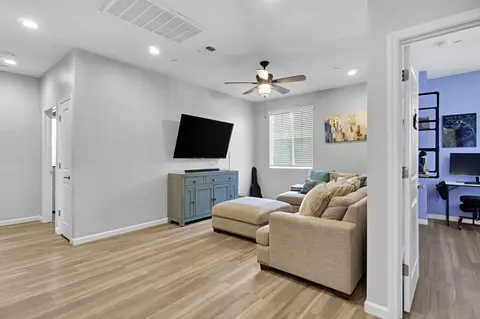 Entry Way - 4240 Hillside Rd, Madera, CA 93636 photo 3 of 5