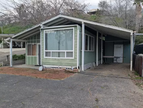 32303 E Trimmer Springs Rd #7, Sanger, CA 93657