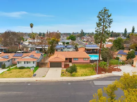 1721 Beverly Ave, Clovis, CA 93611