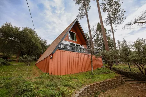 43285 W Sugar Pne, Oakhurst, CA 93644