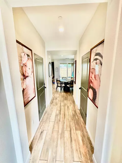 Entry Way - 905 Wishon Ave W, Madera, CA 93636 photo 1 of 2