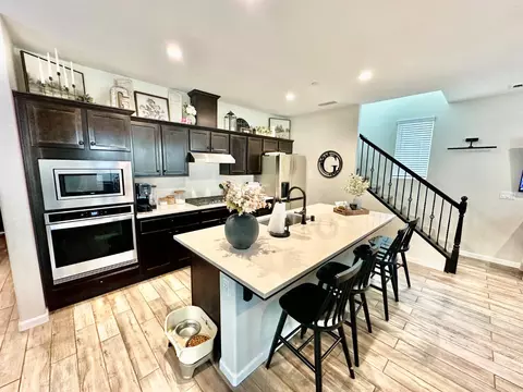 Kitchen - 905 Wishon Ave W, Madera, CA 93636 photo 6 of 7