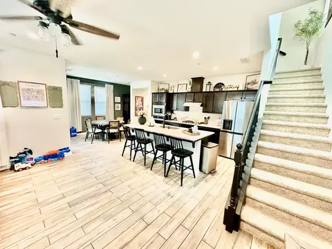 Kitchen - 905 Wishon Ave W, Madera, CA 93636 photo 3 of 7