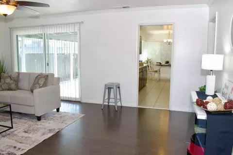 801 N Arthur Ave, Fresno, CA 93728
