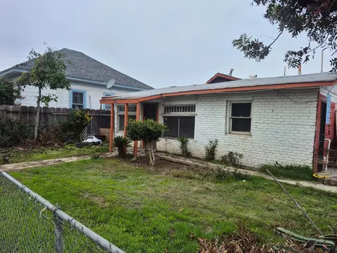 864 Evening Glow Ave, Reedley, CA 93654