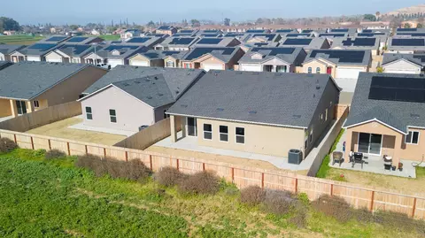View/Area - 1132 E Orange St, Avenal, CA 93204 photo 5 of 5